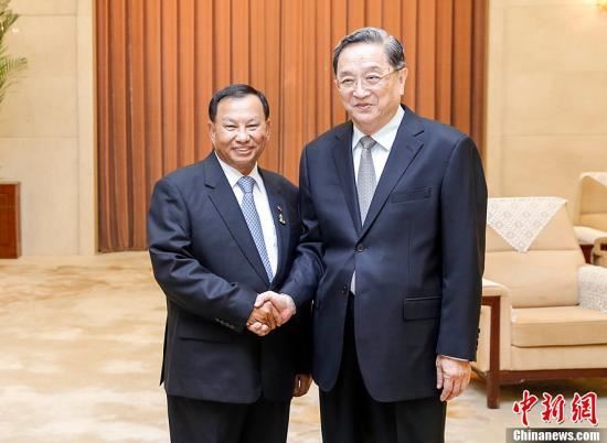 俞正声会见柬埔寨参议院主席赛冲 赞赏柬方对南海问题持公正客观立场